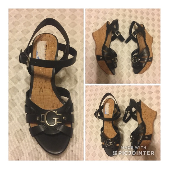 Authentic Guess Women's Wedge 👠. - Picture 2 of 8
